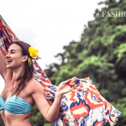 Fashion Trends - Zo draag je je favoriete sarong naar het strand!