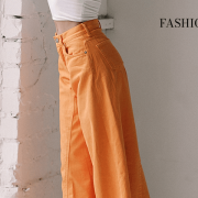 FashionTrends-Hoe draag je wijde broeken in overeenstemming met je lichaamstype